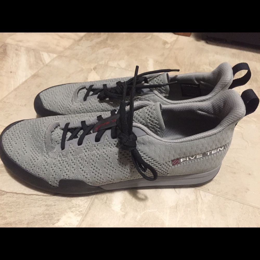 Five Ten Urban Access Knit Approach Shoes 9 NWOB - Picture 1 of 6